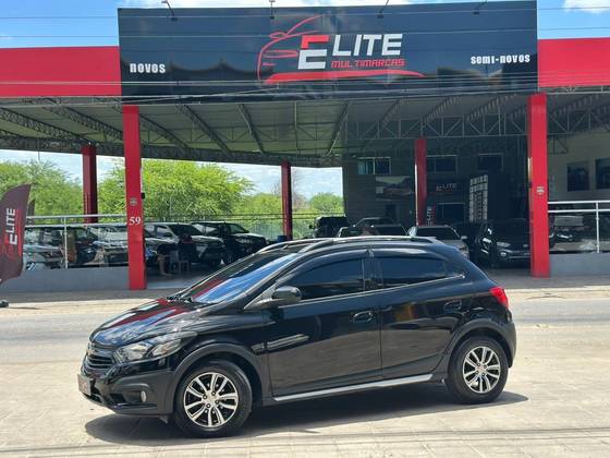 CHEVROLET ONIX 1.4 MPFI ACTIV 8V FLEX 4P AUTOMÁTICO